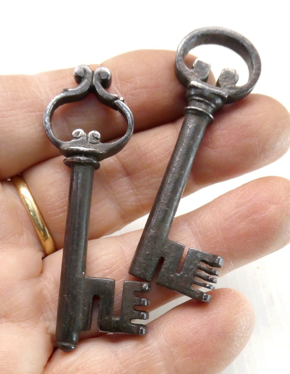 Two Small Box Keys, French Renaissance, 15th-16th Century-photo-2