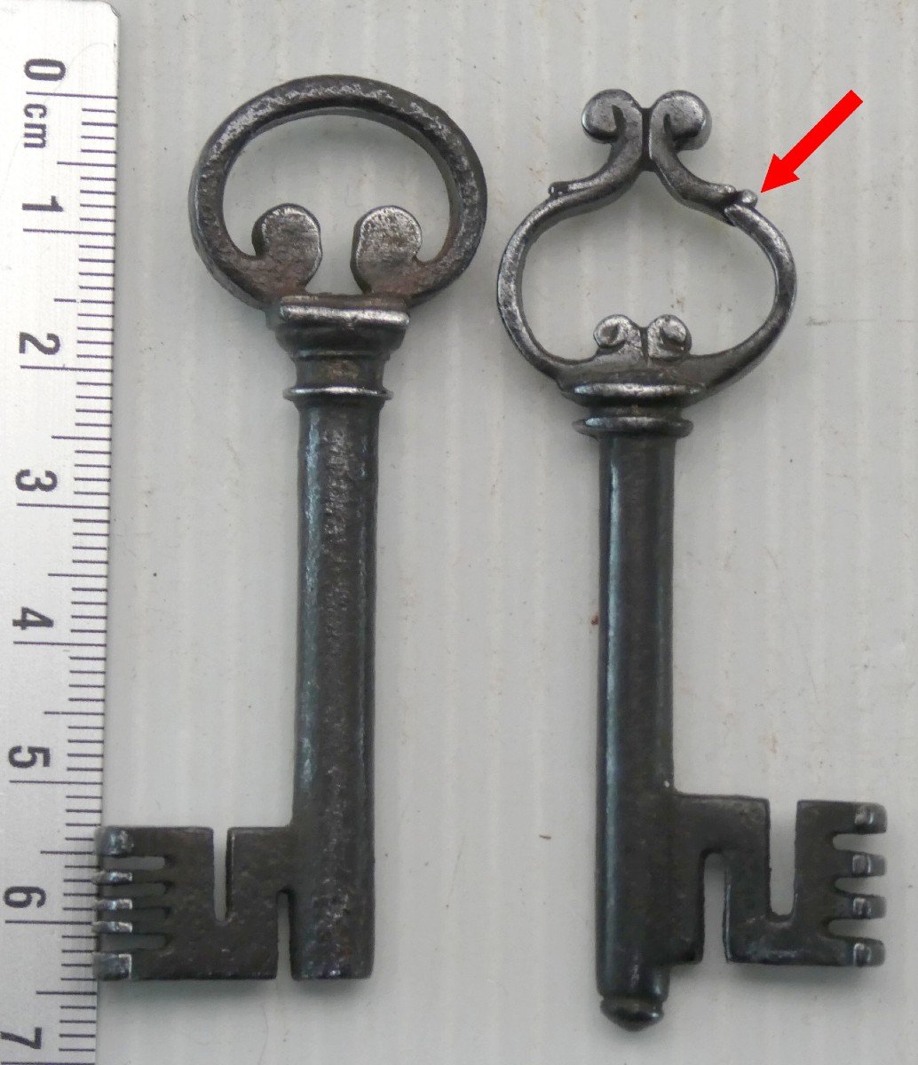 Two Small Box Keys, French Renaissance, 15th-16th Century-photo-2