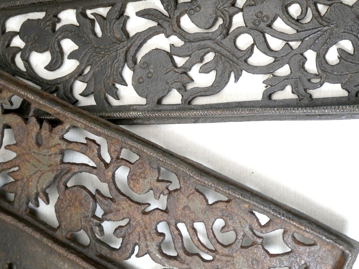 Pair Of Heavy Engraved Openwork Forged Hinges, Louis XIII Or XIV Period-photo-4