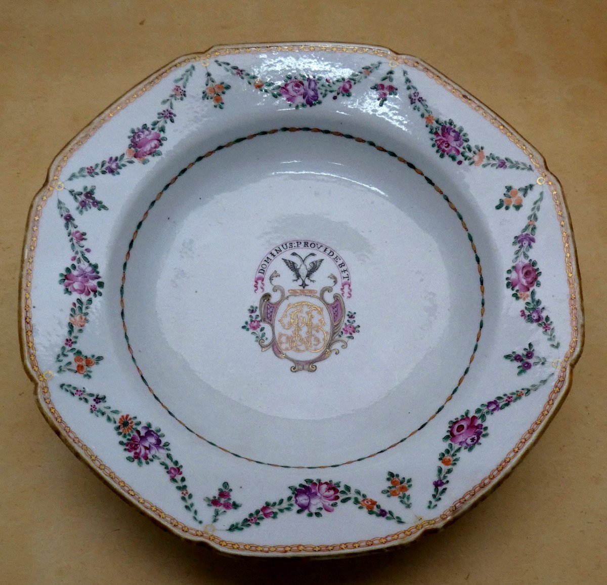 East India Company 18th Century: Rich Plate With Crowned Coat Of Arms: God Will Provide-photo-3