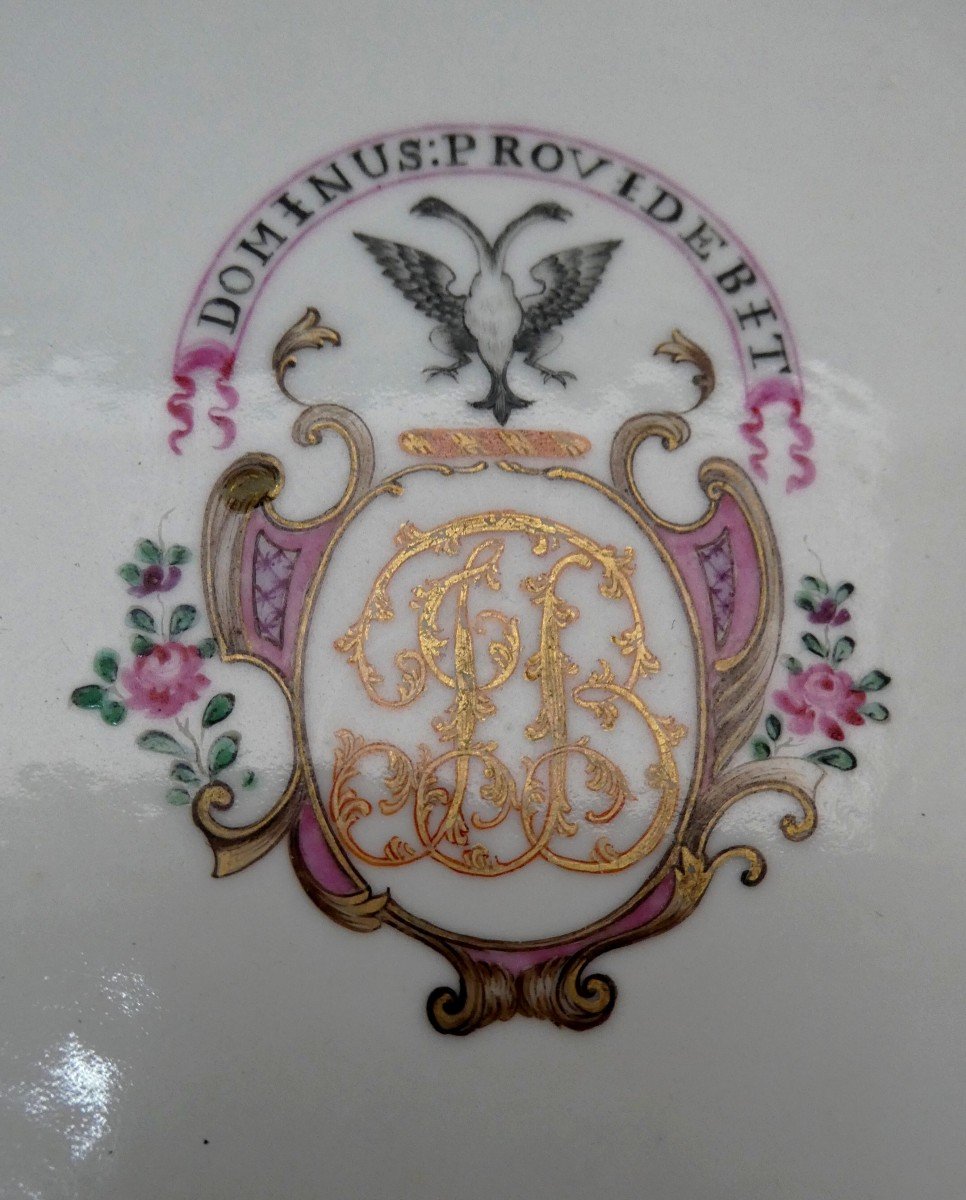 East India Company 18th Century: Rich Plate With Crowned Coat Of Arms: God Will Provide-photo-1