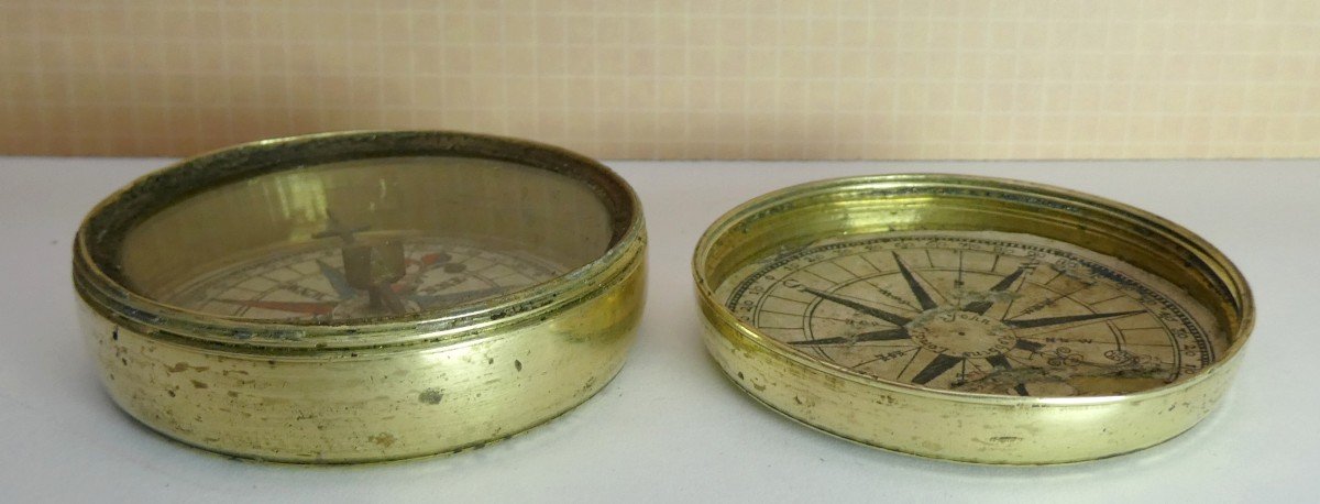 Marine Compass In Brass Box, Paper Interior, By John Robbins London, 17th Century-photo-1