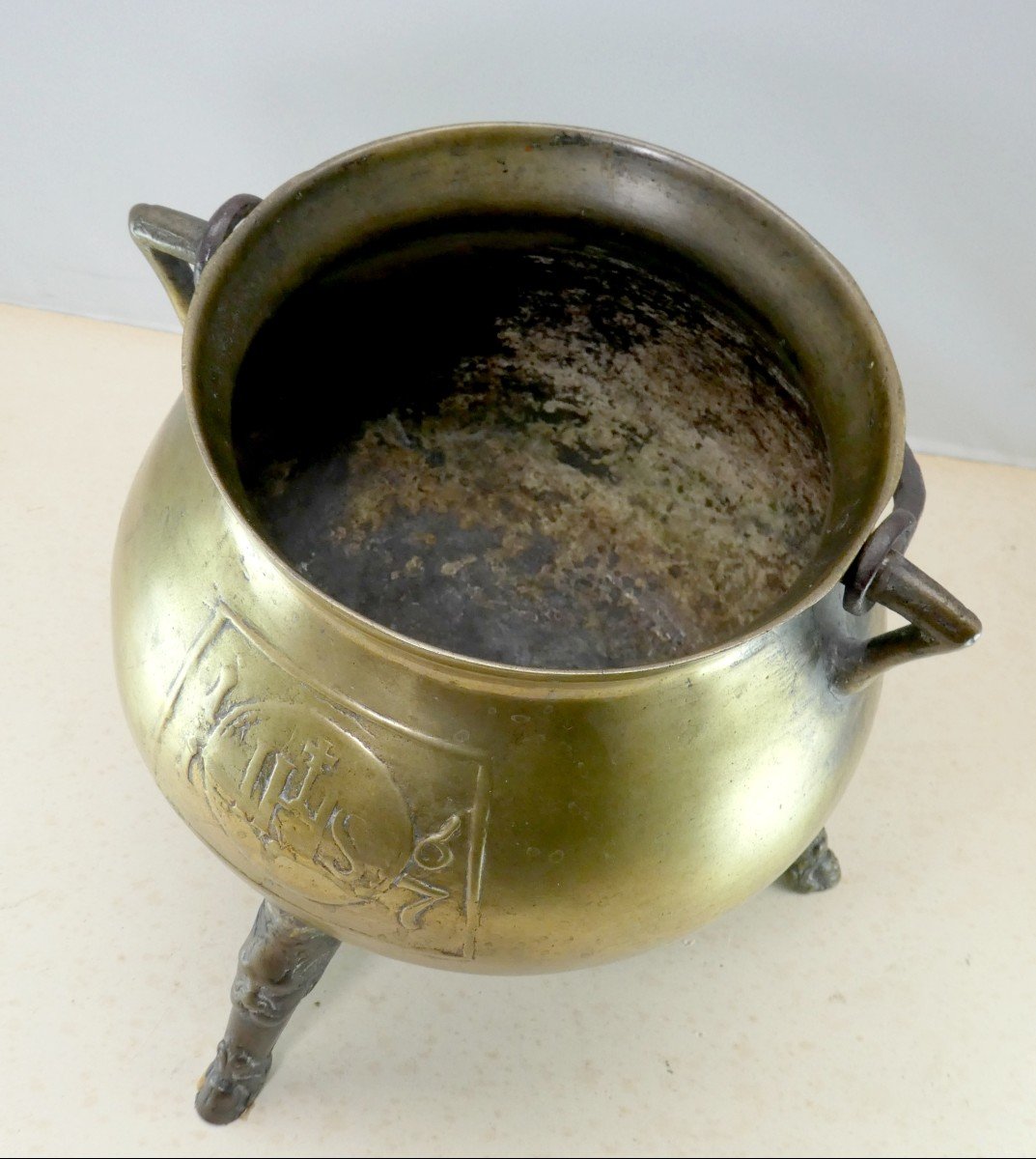 Dated 1617, Beautiful Bronze Tripod Apothecary Cauldron, With Ornate Feet-photo-4