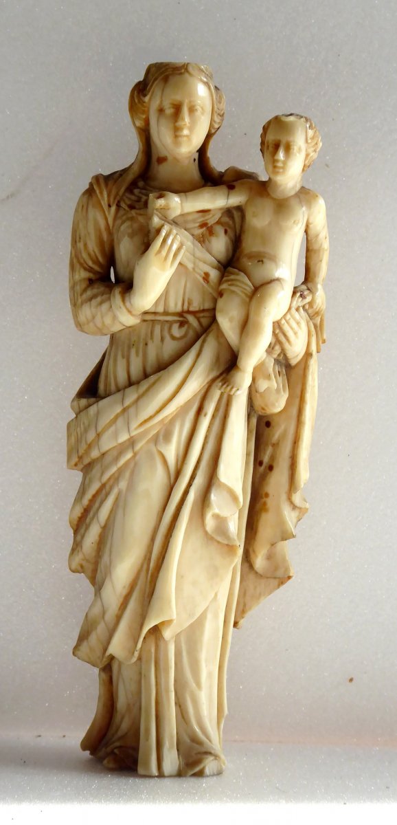 Madonna And Child, Ivory Of Dieppe Seventeenth Century