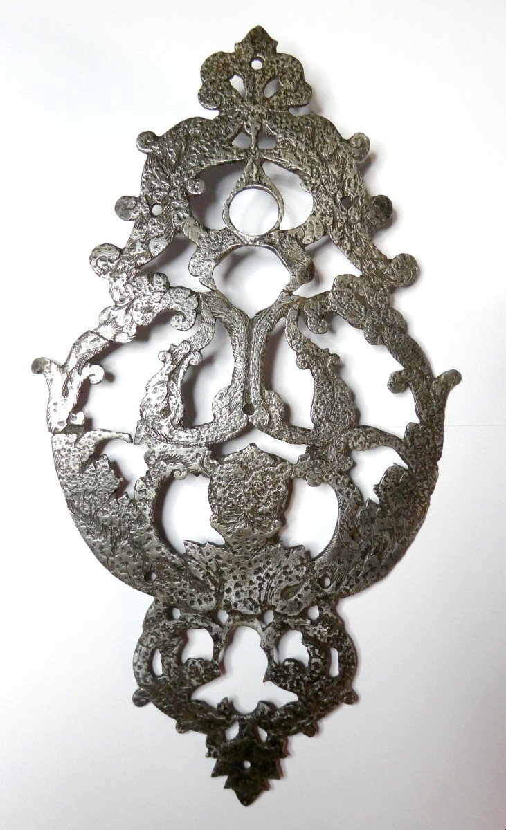 Engraved, Chiseled Ironwork, Louis XIV Period: Door Knocker Plate-photo-2