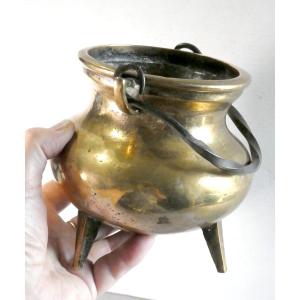 Nice Little Brass Cauldron 17-18th Century, Apothecary?