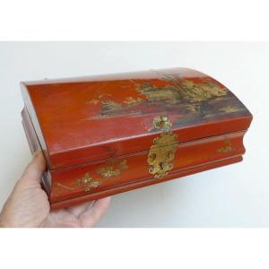 Red Lacquered Wig Box, Gold Chinoiserie, Louis XV Period