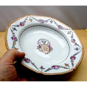 East India Company 18th Century: Rich Plate With Crowned Coat Of Arms: God Will Provide