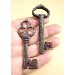 Beautiful French Gothic Wrought Iron Keys, Heart And Trinity 14-16th Century