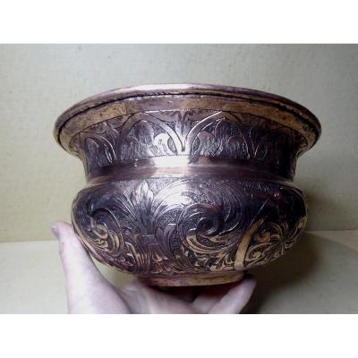 18th Century Engraved-chiseled Copper Basin, High Quality