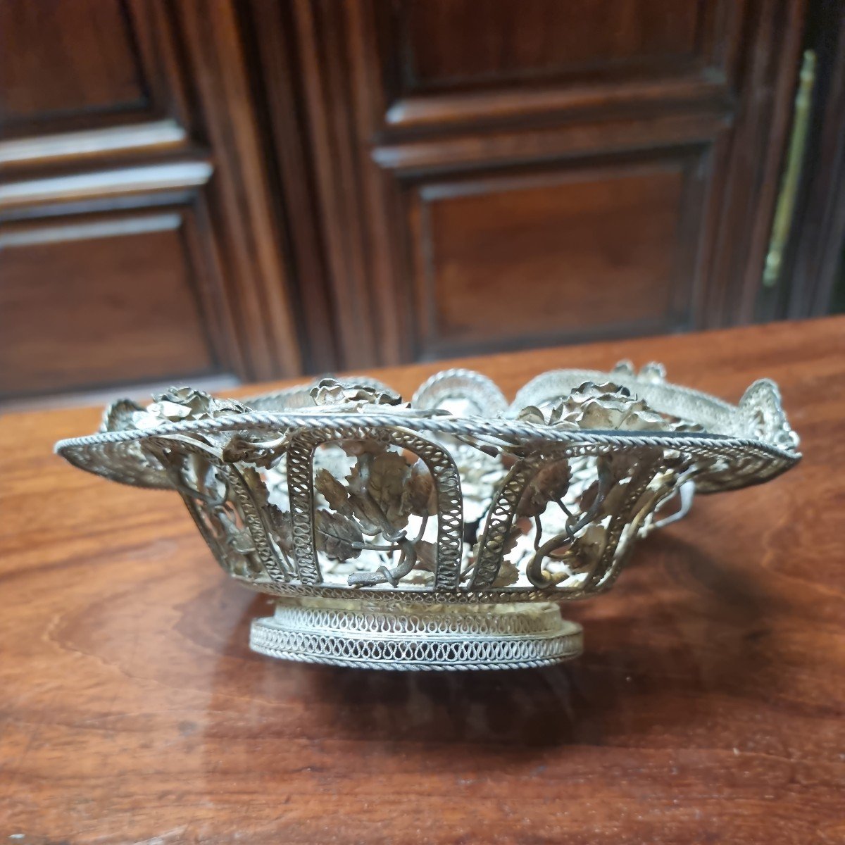 Trash In The Shape Of A Basket In Silver Chiselled With Flowers And Filigree Late Nineteenth Century-photo-2