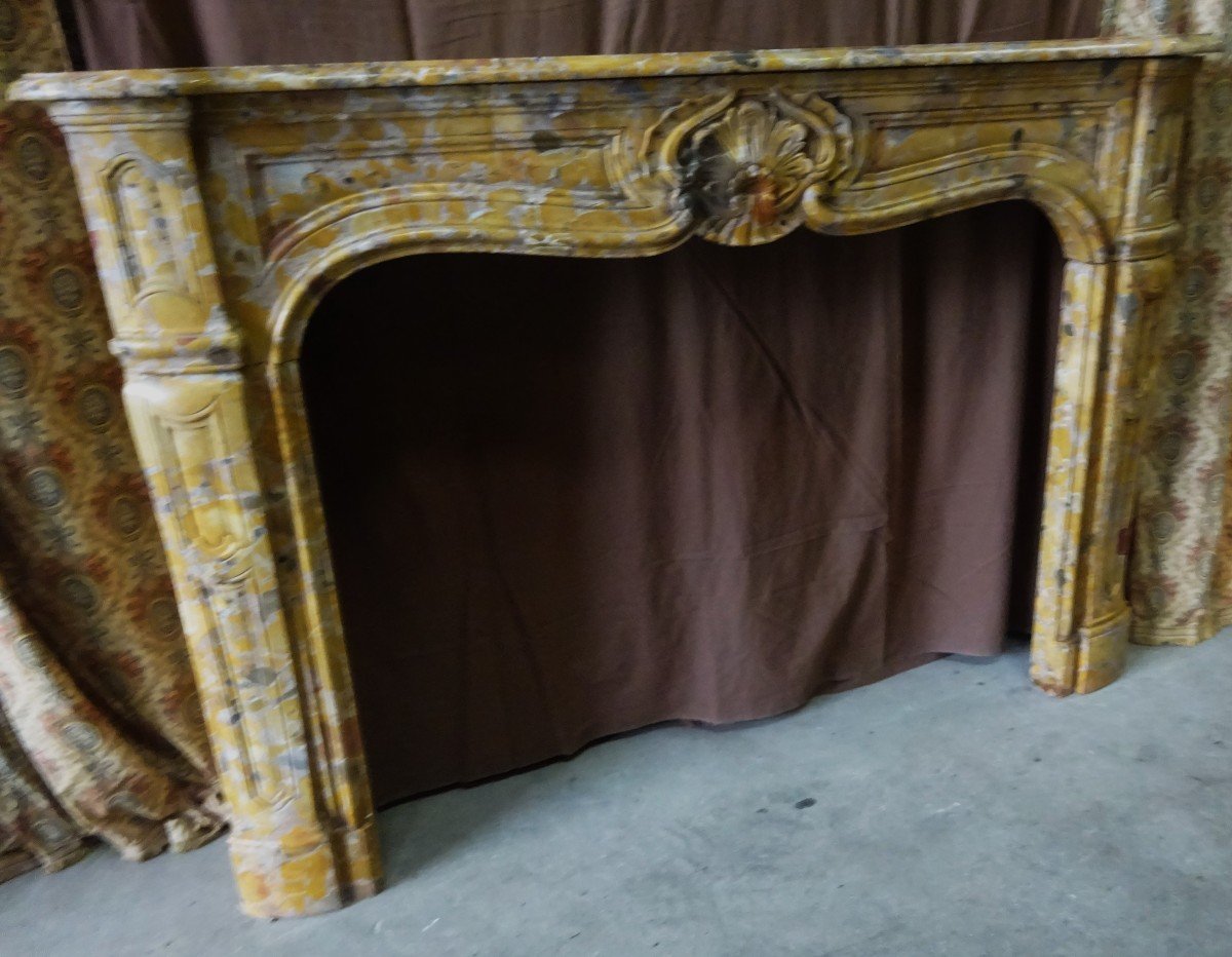 Large 18th Century Fireplace In Saint Antonin Breccia Marble-photo-5