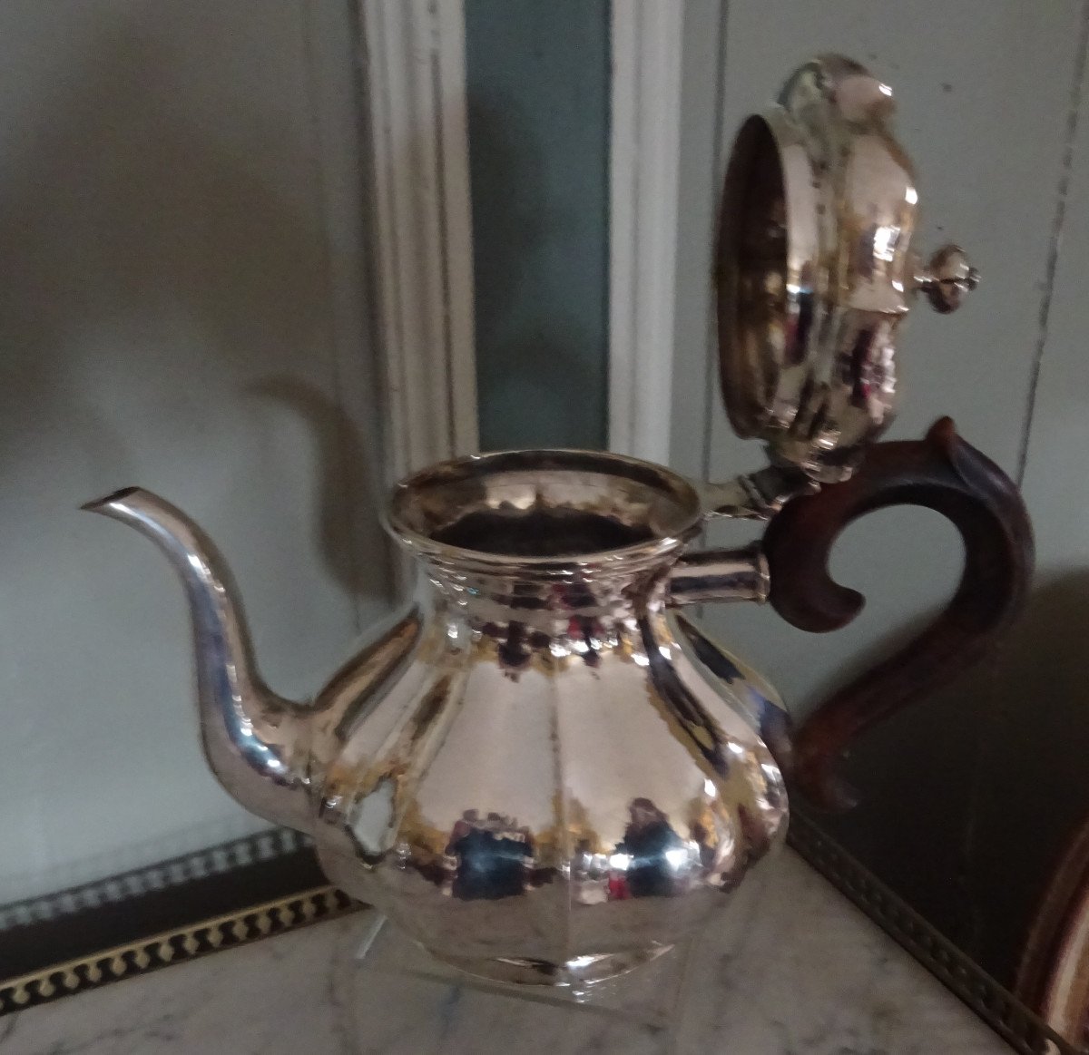 Plain Silver Teapot With Sides-photo-2