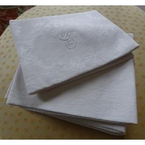 Suite Of 9 Damask Napkins With Flower Decor