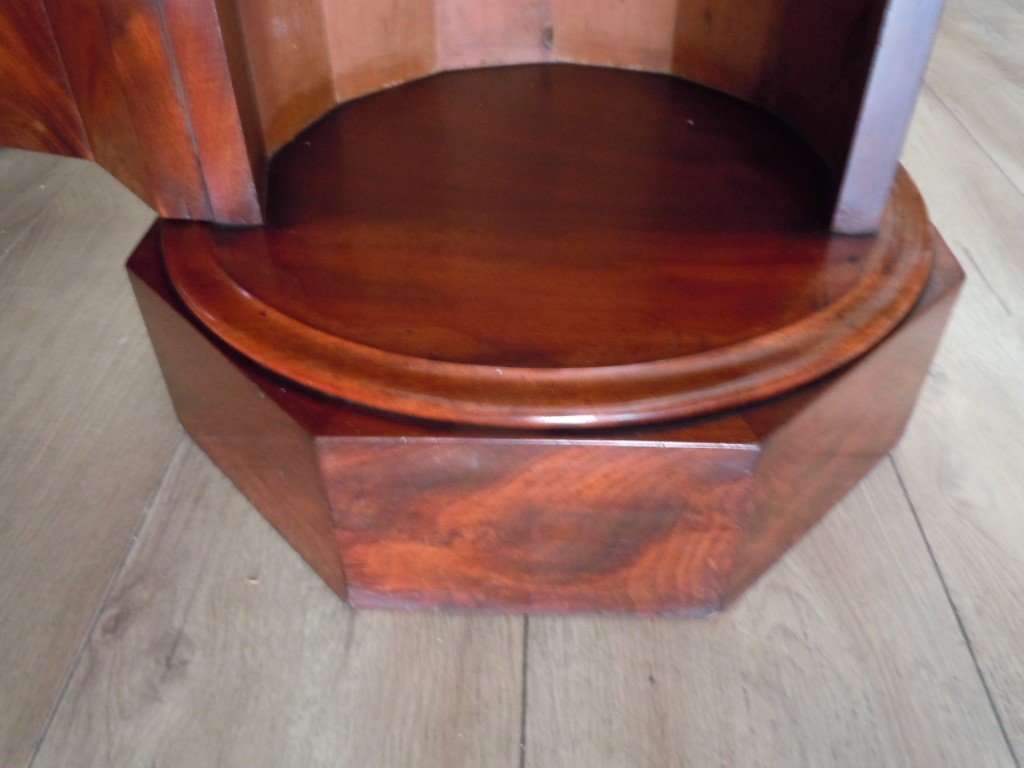 Mahogany Sleeper-photo-1