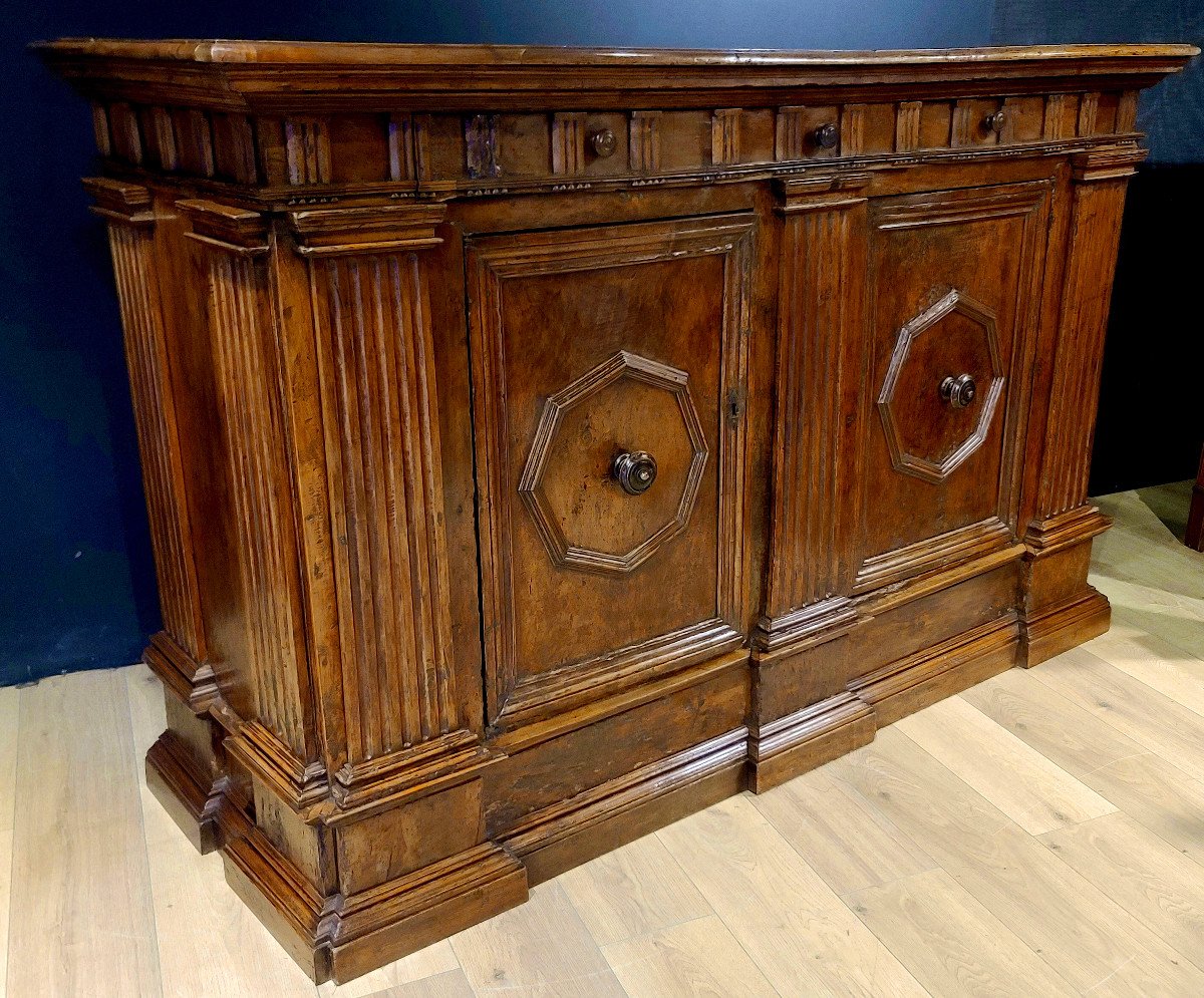 Importante Credenza En Noyer d'époque Renaissance, Italie XVIe. (196cm X 124cm)-photo-3