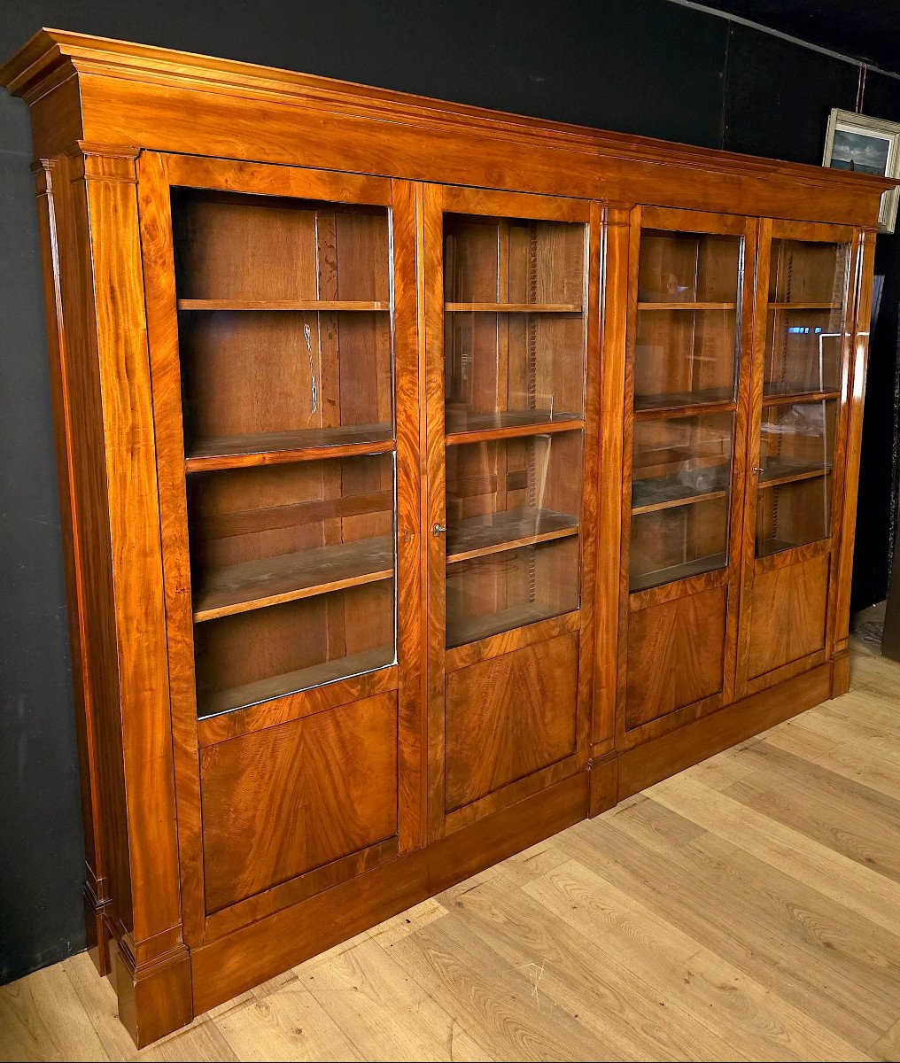 Late 19th Century Mahogany Bookcase. (276cm X 189cm)