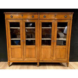 Louis XVI Walnut Bookcase, 19th Century. (179cm X 150cm)