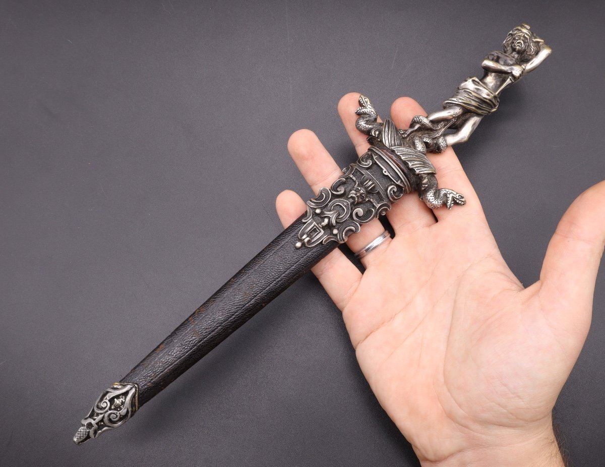 French Romance/art Dagger-photo-2