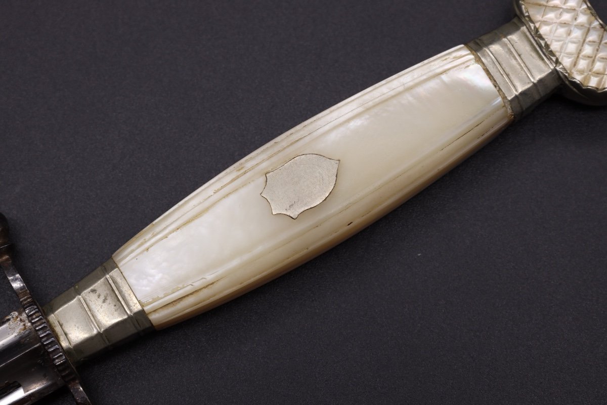 French Romance Dagger With Pearl Grip-photo-3