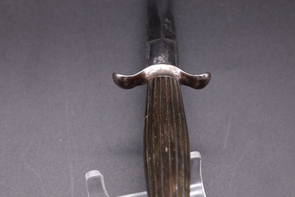 French Romance Dagger In Steel And Horn-photo-7