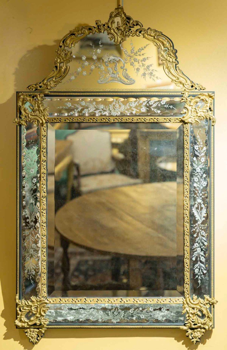 Miroir Gravé à parcloses et Fronton, XIXème Siècle.-photo-2