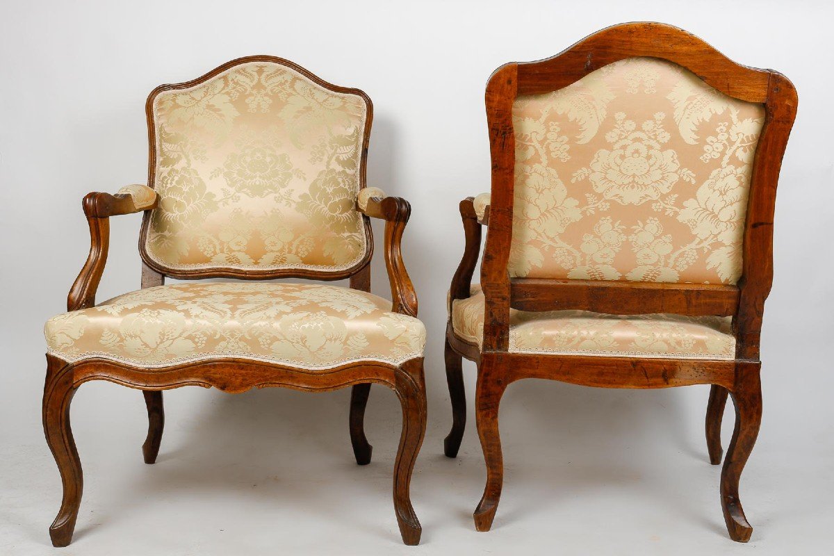 Pair Of Louis XV Period A La Reine Armchairs In Walnut-photo-4