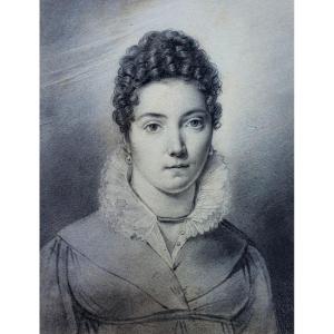 Portrait d'Une Jeune Femme Aux Perles Et à La Collerette Mine De Plomb Début Du XIXème Siècle 