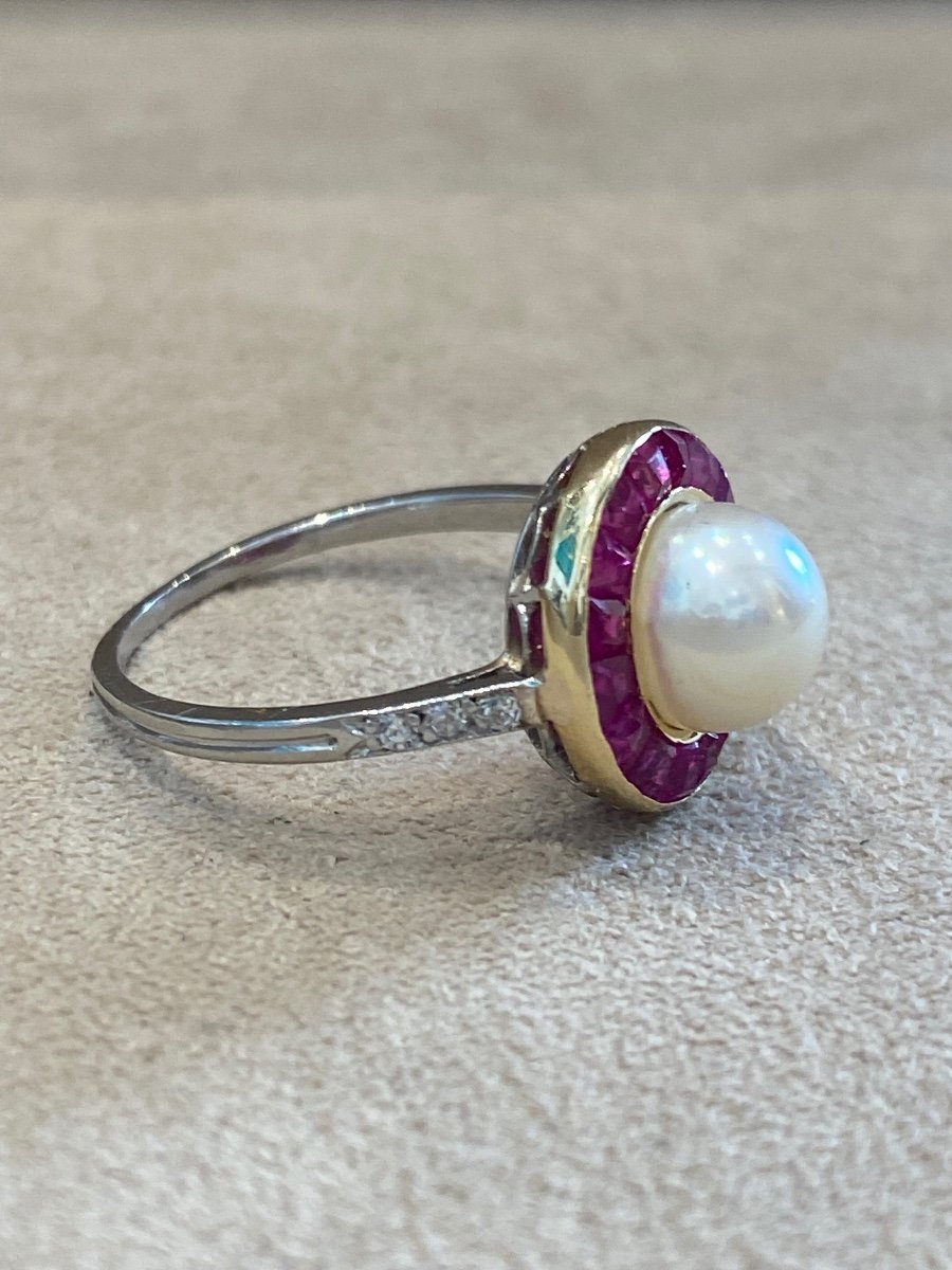 Old Ring Adorned With A Cultured Pearl Of Calibrated Ruby And Diamonds-photo-5