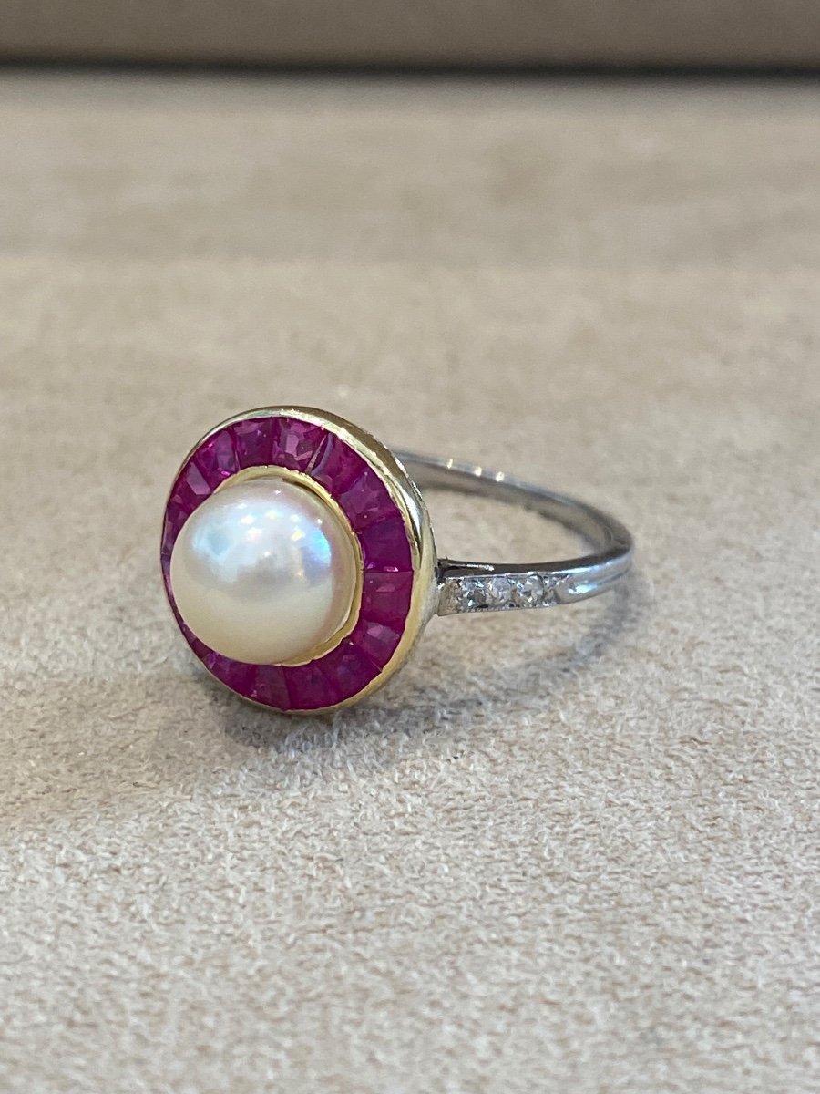 Old Ring Adorned With A Cultured Pearl Of Calibrated Ruby And Diamonds-photo-6