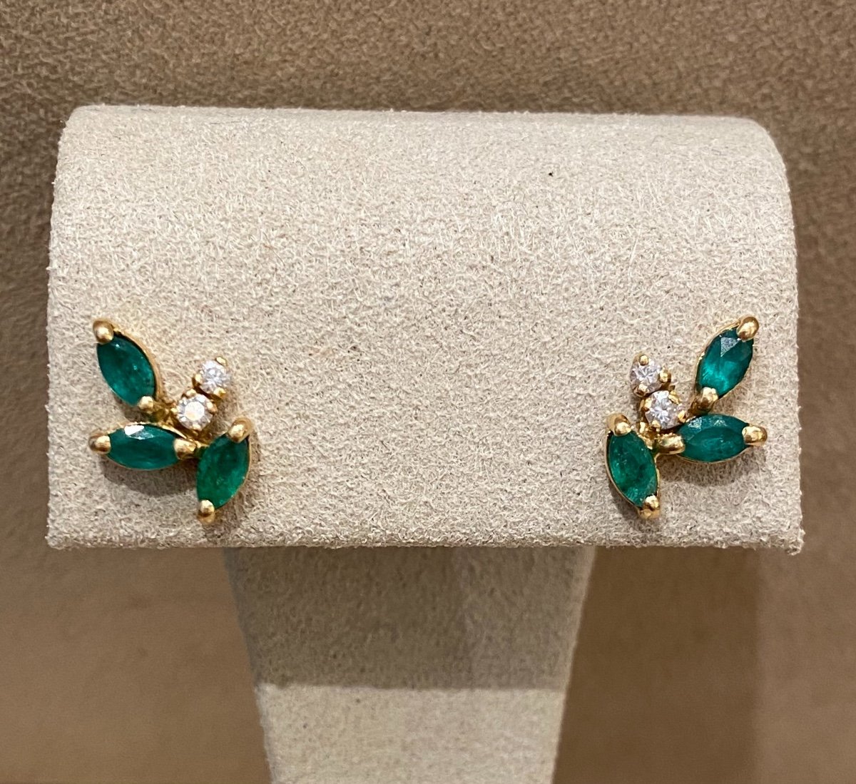 Seventies Emerald & Diamond Earrings 