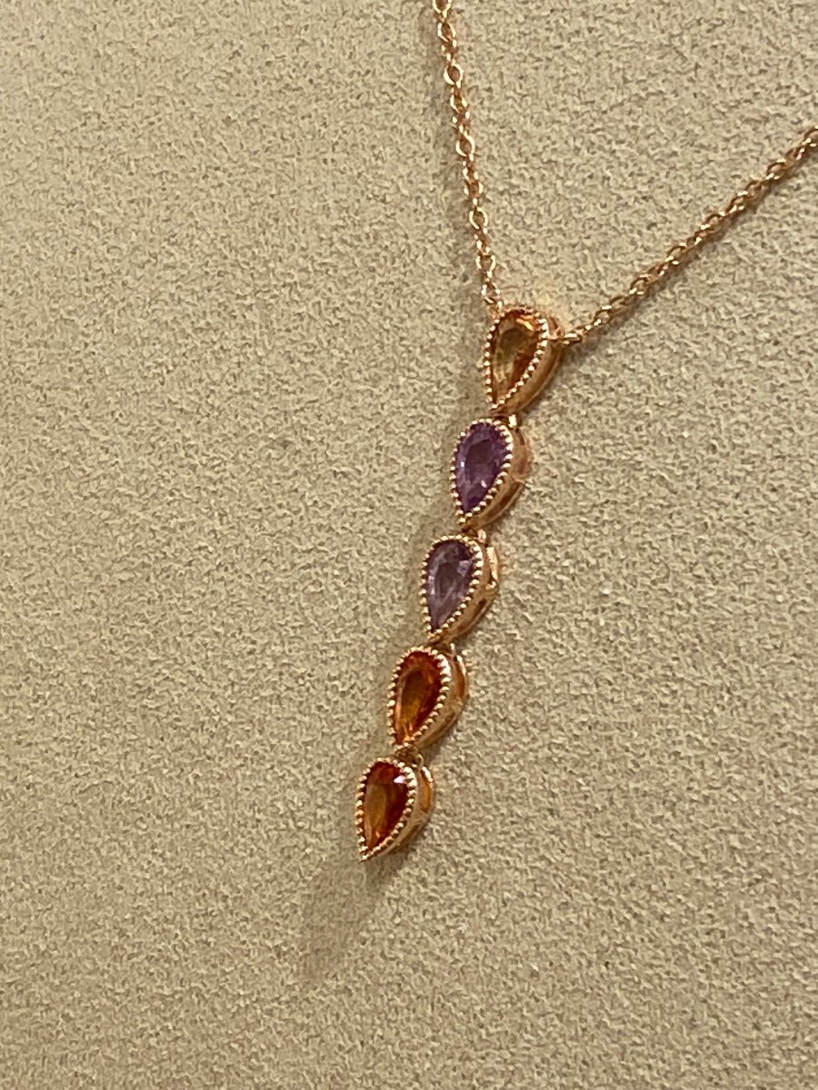 Necklace Adorned With A Drop Of Pear-cut Multicolored Sapphires-photo-1