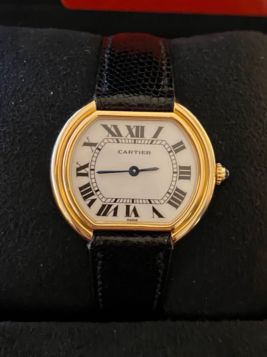 Cartier, Montre "ellipse", Or, 1976