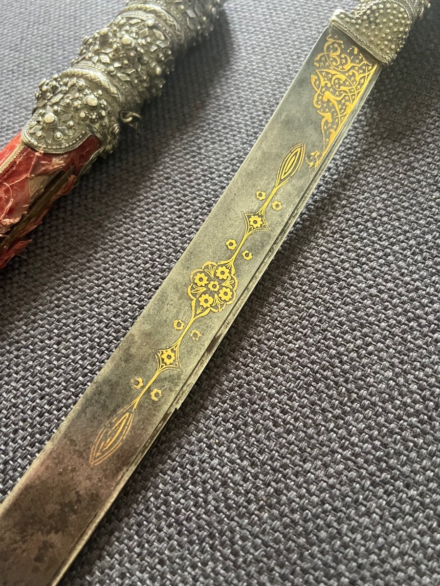 épée Ottoman Dit Yatagan monture en argent et corail datée 1222-photo-3