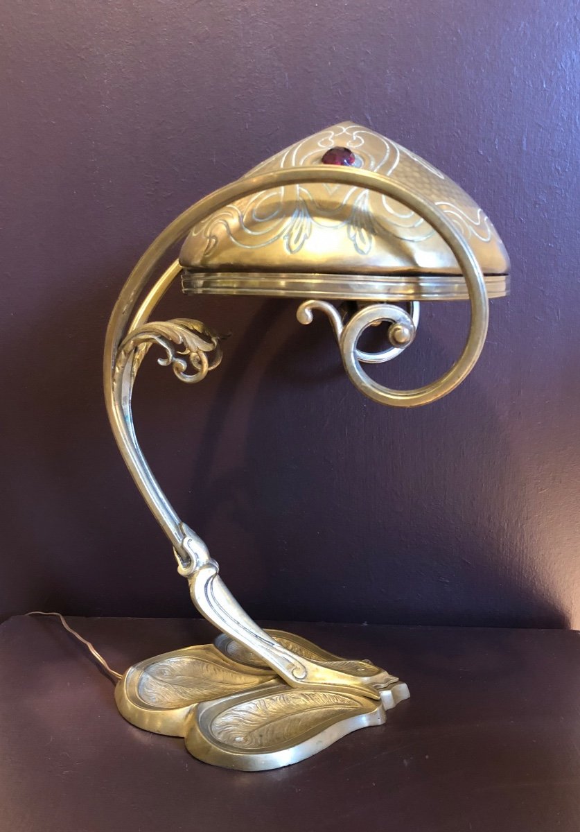 Art Nouveau Lamp 