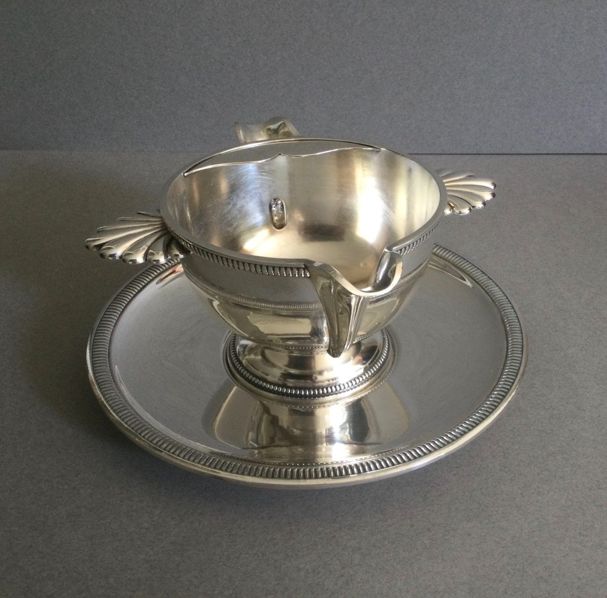 Silver Metal Sauce Boat With Tray.-photo-1