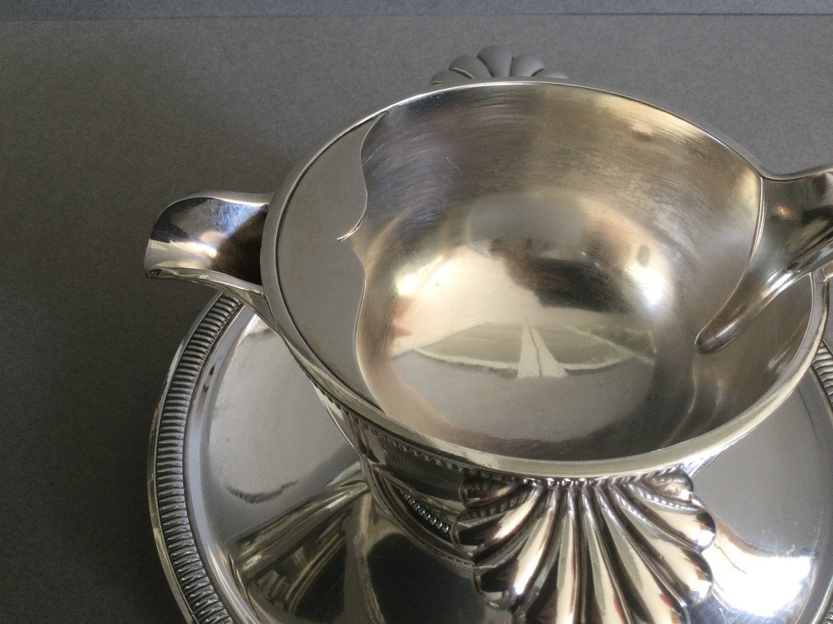 Silver Metal Sauce Boat With Tray.-photo-3