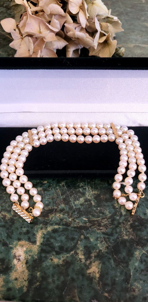 3 Row Cultured Pearl Bracelet, 18ct Gold Clasp -photo-2