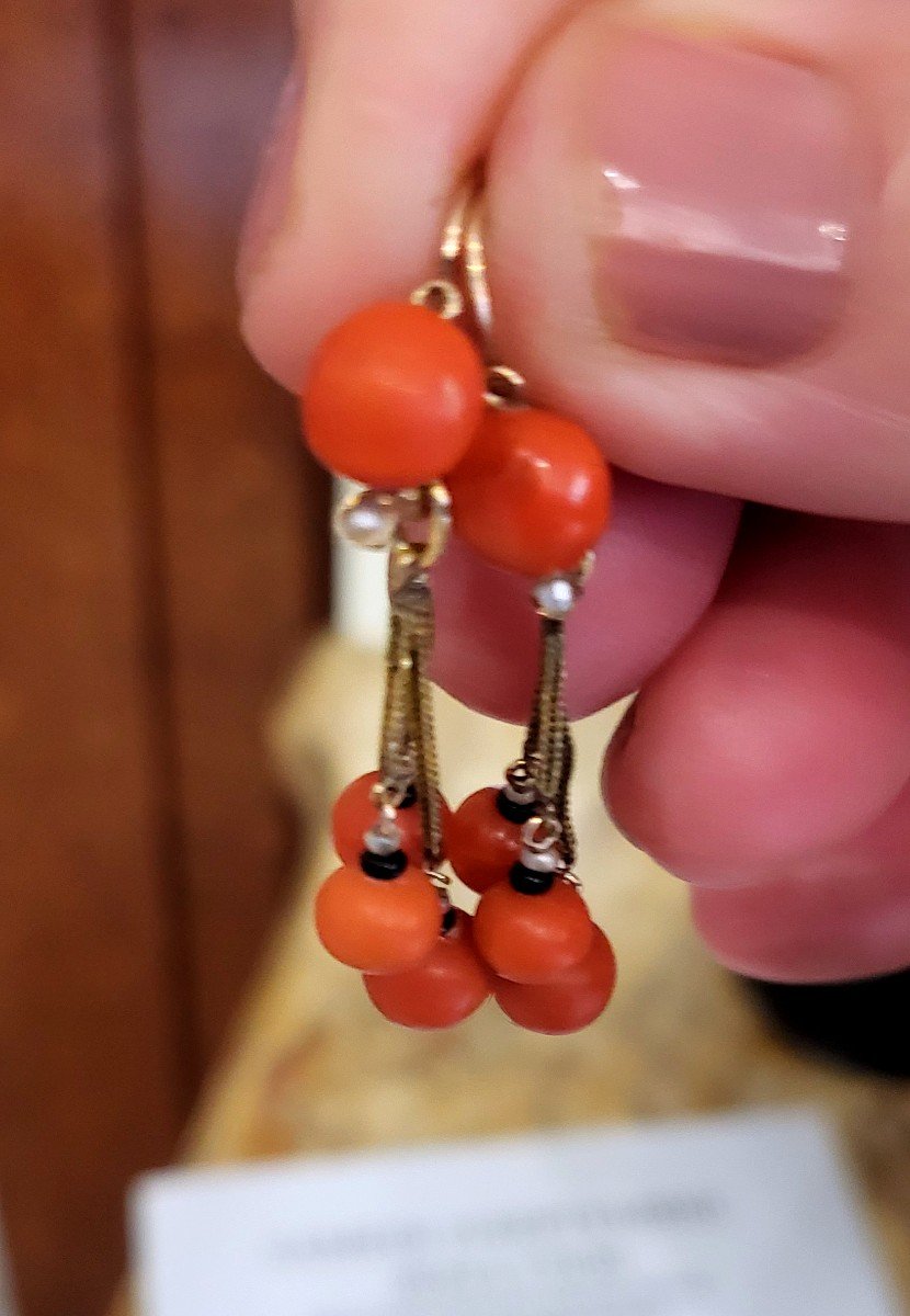 Napoleon 111 Coral And 18ct Gold Earrings -photo-2