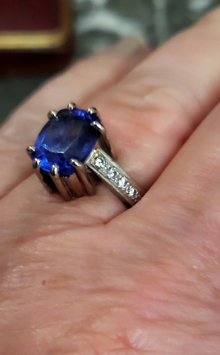 Vintage 18ct White Gold Ring Set With Tanzanite And Diamonds -photo-3