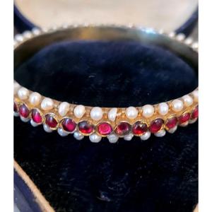 Empire -  Bangle Set With Garnets And Pearls 