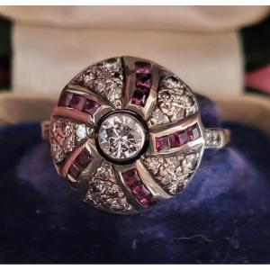 Art Déco Vintage Bague Bombée, Sertie Des Rubis Et De Diamants 