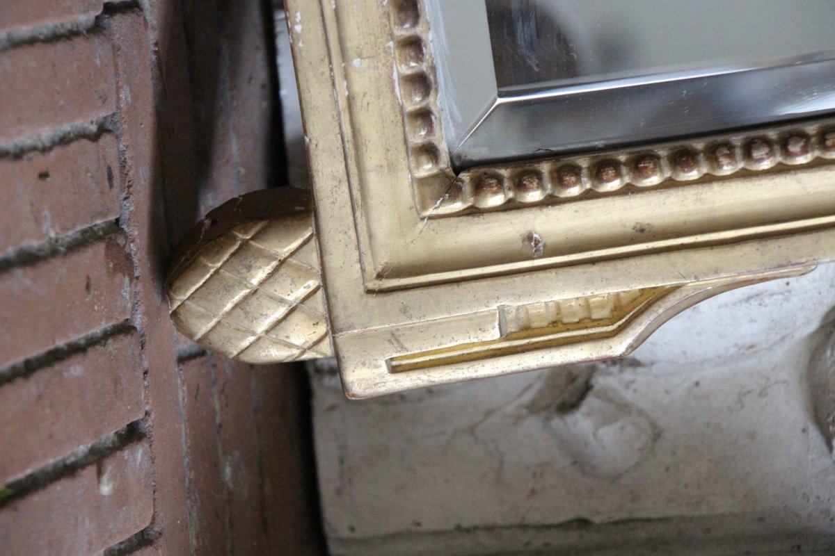 18th Century Mirror With Medallion In Pastel-photo-4