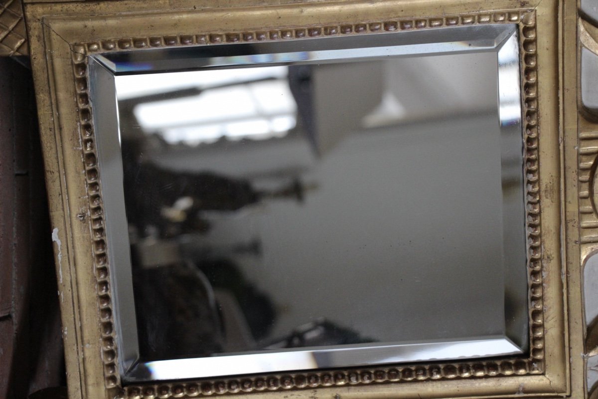 18th Century Mirror With Medallion In Pastel-photo-1