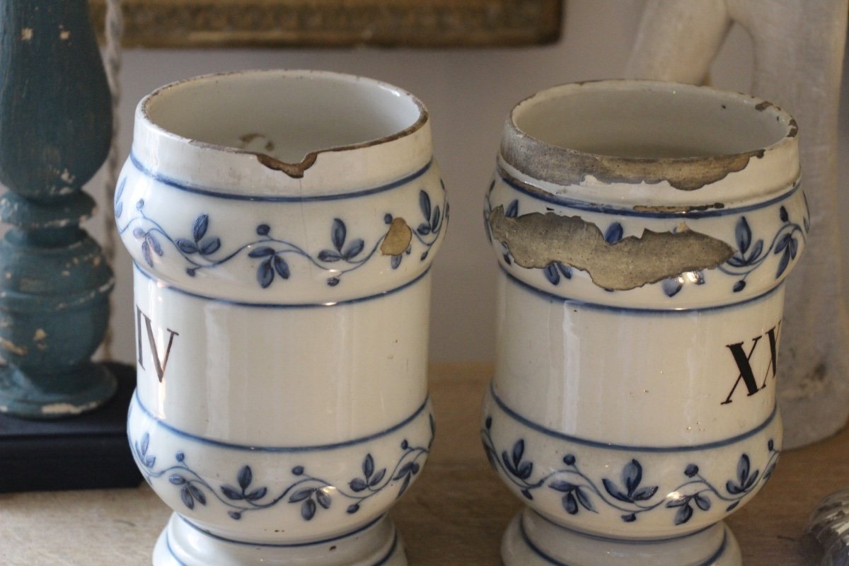 18th Century Earthenware Pharmacy Jars-photo-4