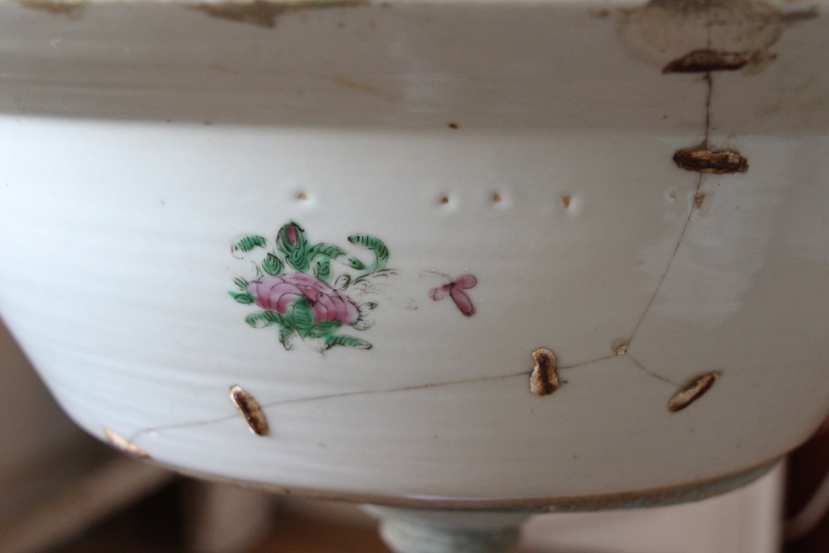 Cantonese Porcelain Basin, 18th Century-photo-1