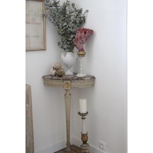 Corner Console 