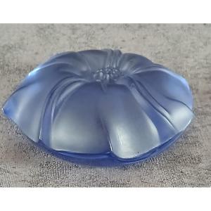 Lalique - “jimson” Model Paperweight