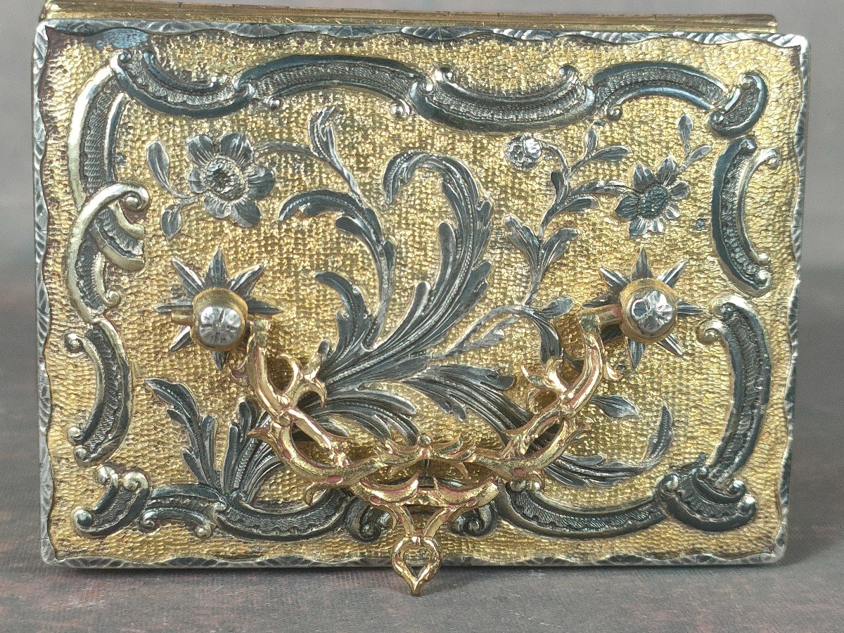 Snuff Box 18th 18th Century Gilt Copper Rocaille Decor-photo-3