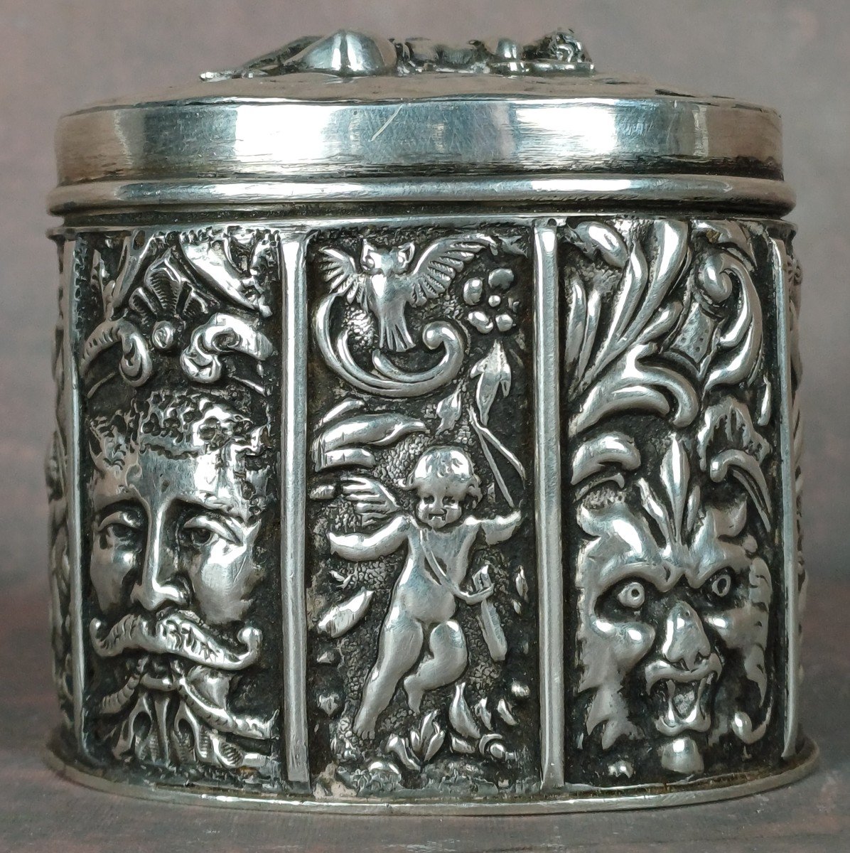 Solid Silver English Snuff Box Neo-renaissance Decor